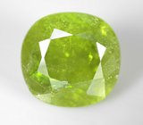 Крупный травянисто-зеленый перидот 10,18 карата