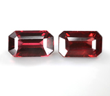Крупная пара пиропов гранатов 8,97 карата