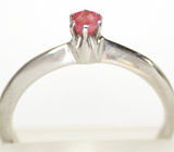 Кольцо с «красным изумрудом» — биксбитом