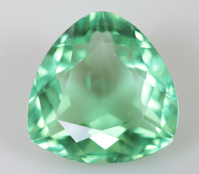 Зеленый флюорит 4,27 карата