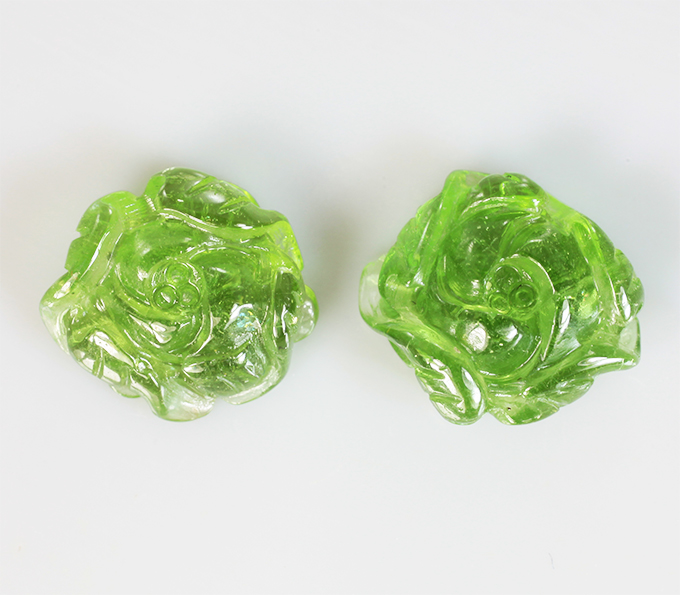 Пара резных сочно-зеленых турмалинов 8,13 карата