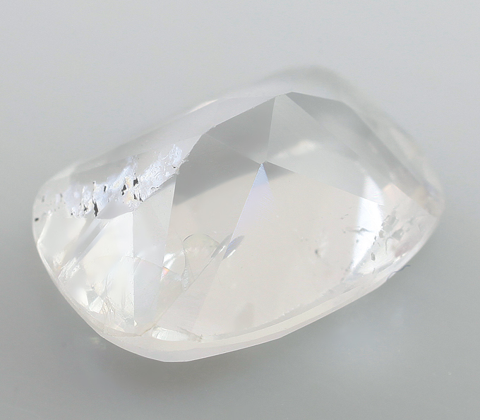 Ограненный лунный камень 1,83 карата