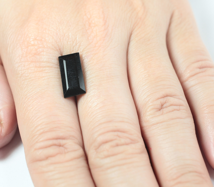 Шерл 4,99 карата