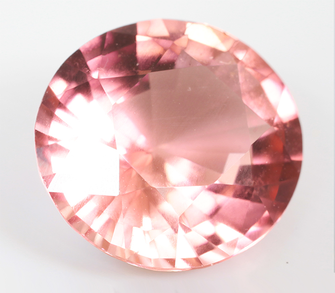 Open color grade! Чистейший красный турмалин 4,56 карата