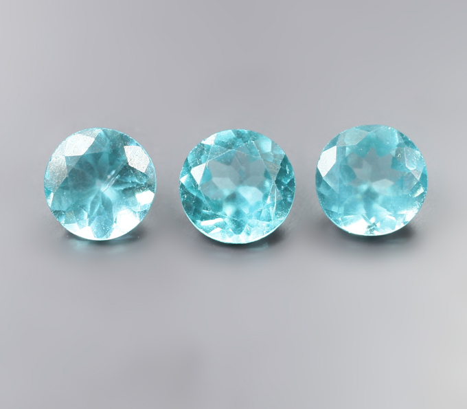 Набор из 3 «неоновых» апатитов 2,6 карата