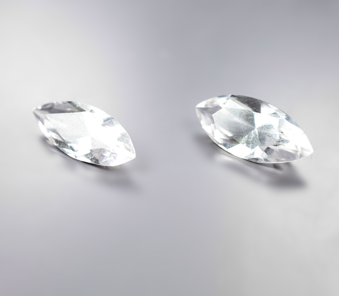 Пара чистейших данбуритов 8,05 карата