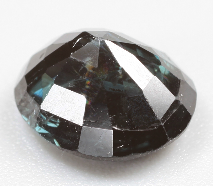 Редкая насыщенная синевато-зеленая шпинель 1,8 карата