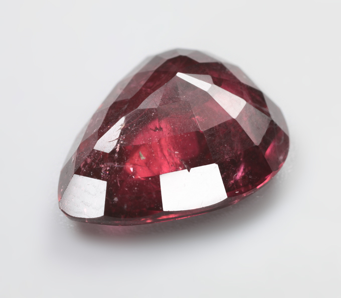 Рубеллит турмалин 4,45 карата