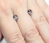 Пара гранатов со сменой цвета 2,28 карата