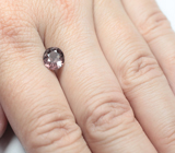 Розовато-оранжевый гранат со сменой цвета 2,13 карата